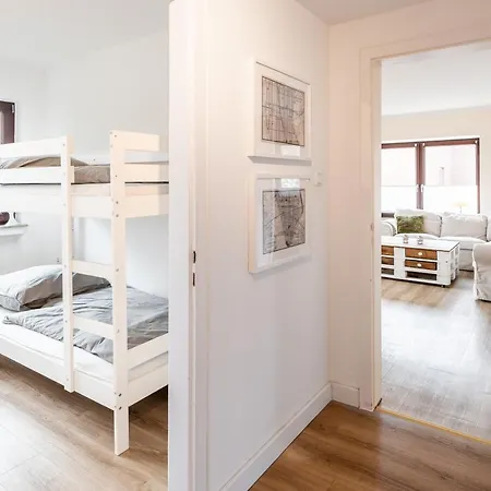 Vivid - Stylisches Mit Balkon - Parken - Nahe Weser-ems-hallen Und Ewe-arena